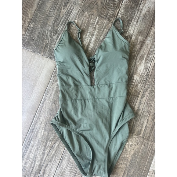 Becca Womens Swimsuit Size Small  Green One Piece Resort Beach‎ Summer Coastal - Picture 1 of 6